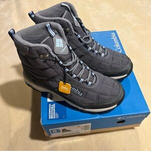 Columbia Women's Size 8.5 Waterproof Insulated Faded Sky Boots 200G Insulation